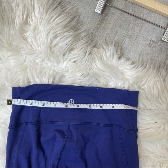 Lululemon Essential Rhythm Workout‎ Leggings 4 - Picture 8 of 12